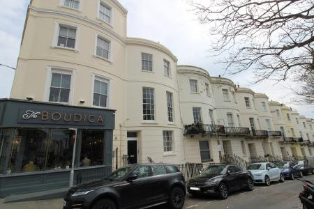 1 bedroom Flat for sale in Norfolk Square, Brighton, BN1