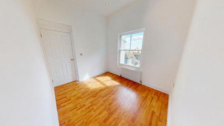 1 bedroom Flat to let in Western Road, Hove, BN3