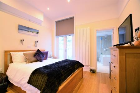 1 bedroom Flat to let in Walsingham Road, Hove, BN3