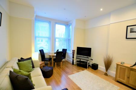 1 bedroom Flat to let in Walsingham Road, Hove, BN3