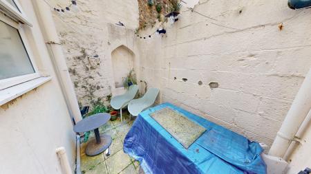 3 bedroom Terraced House to let in Castle Street, City Centre, Brighton, BN1