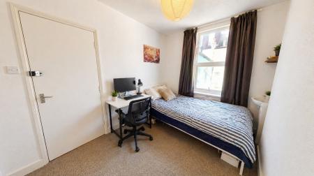 5 bedroom Terraced House to let in Saint Leonards Road, Hanover, Brighton, BN2