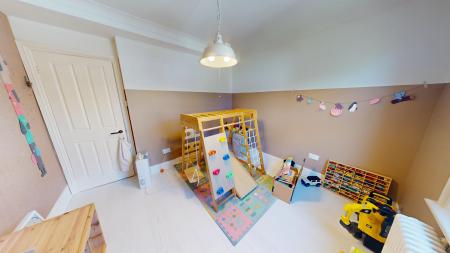 4 bedroom Flat for sale in Prinsep Road, Hove, BN3