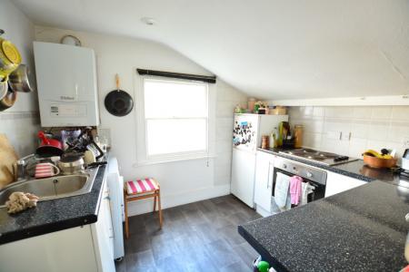 1 bedroom Flat to let in Goldstone Road, Hove, BN3