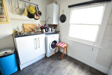 1 bedroom Flat to let in Goldstone Road, Hove, BN3