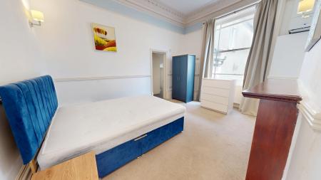 1 bedroom Flat to let in Brunswick Place, Hove, BN3