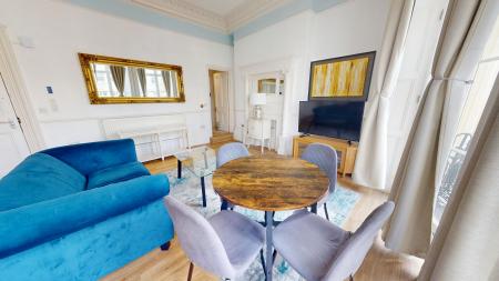 1 bedroom Flat to let in Brunswick Place, Hove, BN3