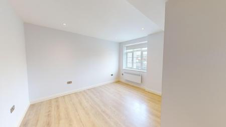 1 bedroom Flat to let in Western Road, City Centre, Brighton, BN1