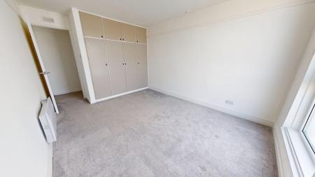 2 bedroom Flat to let in Russell Square, City Centre, Brighton, BN1