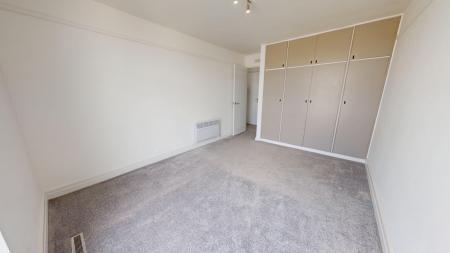 2 bedroom Flat to let in Russell Square, City Centre, Brighton, BN1