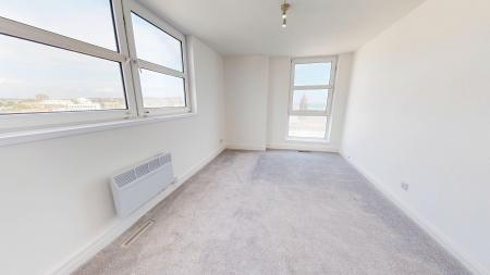 2 bedroom Flat to let in Russell Square, City Centre, Brighton, BN1