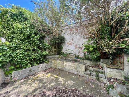 5 bedroom Semi-detached house to let in Upper Lewes Road, Moulsecoomb, Brighton, BN2