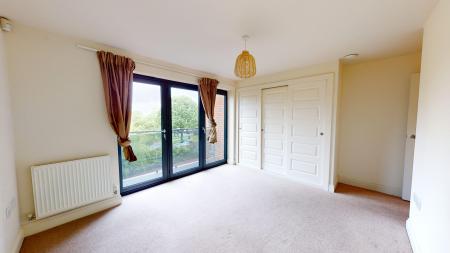 2 bedroom Flat to let in South Court, Dyke Road, Hove, BN1