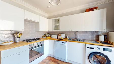 1 bedroom Flat for sale in Brunswick Place, Hove, BN3