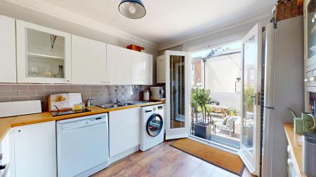 1 bedroom Flat for sale in Brunswick Place, Hove, BN3