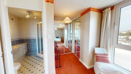 2 bedroom Flat to let in Russell Square, City Centre, Brighton, BN1