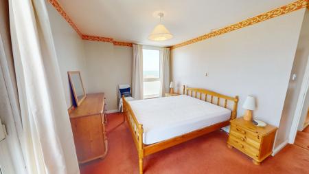 2 bedroom Flat to let in Russell Square, City Centre, Brighton, BN1