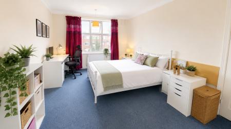 1 bedroom Flat to let in Holland Road, Hove, BN3