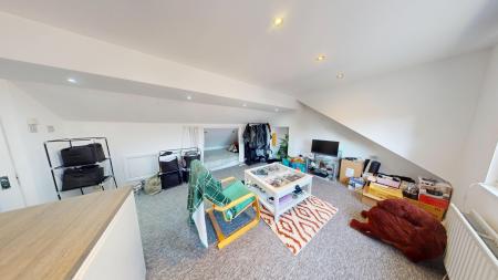 1 bedroom Flat to let in First Avenue, Hove, BN3