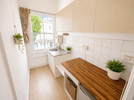 6 bedroom Terraced House for sale in Compton Avenue, Brighton, BN1