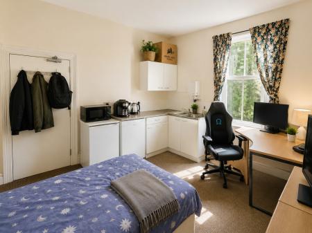 6 bedroom Terraced House for sale in Compton Avenue, Brighton, BN1