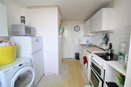 2 bedroom Flat to let in Lavender Street, Brighton, BN2