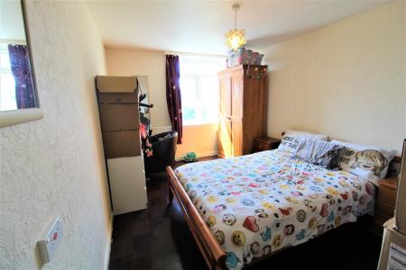 2 bedroom Flat to let in Lavender Street, Brighton, BN2