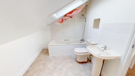 2 bedroom Flat to let in Buckingham Road, Brighton, BN1