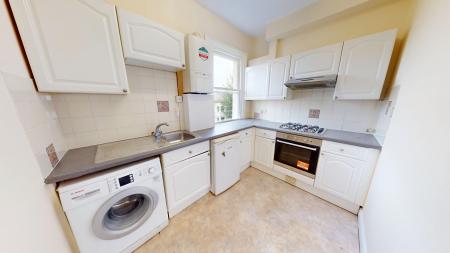 2 bedroom Flat to let in Buckingham Road, Brighton, BN1
