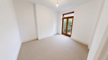 1 bedroom Flat to let in Totland Road, Brighton, BN2