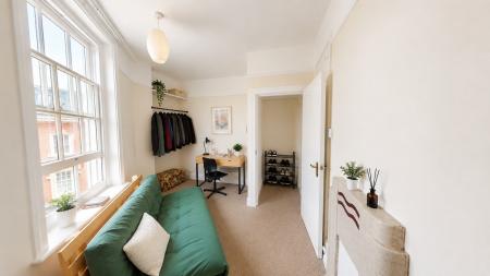 3 bedroom Flat to let in St James Mansions, Old Steine, Kemptown, Brighton, BN1