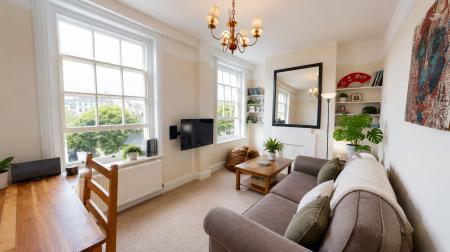 3 bedroom Flat to let in St James Mansions, Old Steine, Kemptown, Brighton, BN1