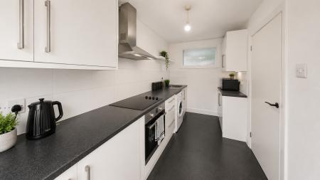 2 bedroom Flat to let in Woodland Parade, Hove, BN3