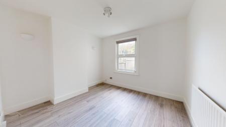 2 bedroom Flat to let in Sandown Road, Brighton, BN2