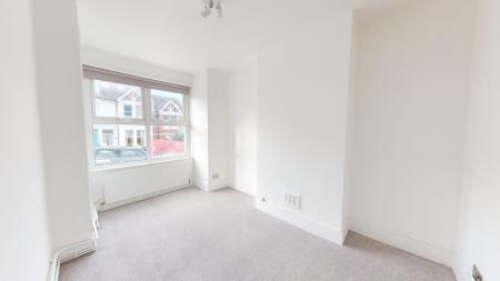 2 bedroom Flat to let in Sandown Road, Brighton, BN2