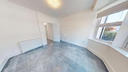 2 bedroom Flat to let in Rutland Road, Hove, BN3