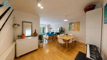 3 bedroom Semi-detached house to let in Davigdor Road, Hove, BN3