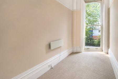 1 bedroom Flat to let in Denmark Terrace, Brighton, BN1