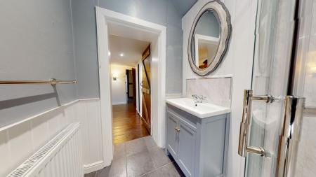 1 bedroom Flat to let in High Street, Ditchling, BN6