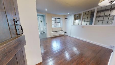 1 bedroom Flat to let in High Street, Ditchling, BN6