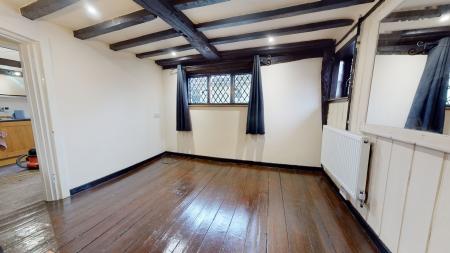 1 bedroom Flat to let in High Street, Ditchling, BN6