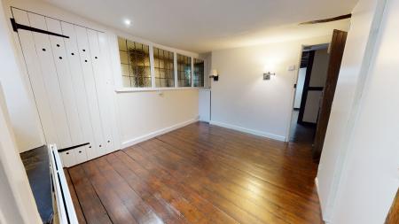 1 bedroom Flat to let in High Street, Ditchling, BN6