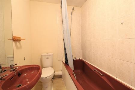 1 bedroom Flat to let in Russell Square, Brighton, BN1