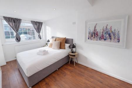 4 bedroom Semi-detached house to let in Overhill Gardens, Patcham, Brighton, BN1
