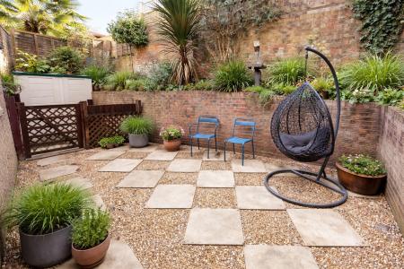 4 bedroom Semi-detached house to let in Overhill Gardens, Patcham, Brighton, BN1