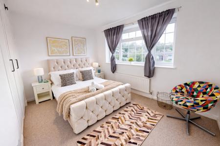 4 bedroom Semi-detached house to let in Overhill Gardens, Patcham, Brighton, BN1