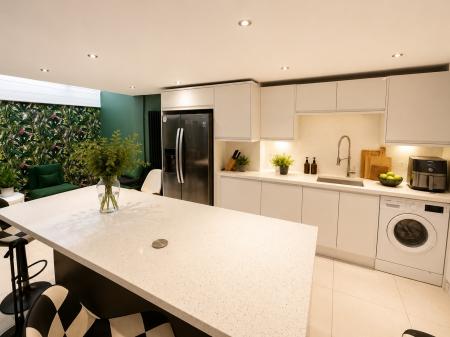 6 bedroom Flat for sale in Montpelier Road, Brighton, BN1