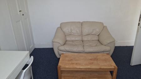 1 bedroom Flat share to let in St Michaels Place, Brighton, BN1
