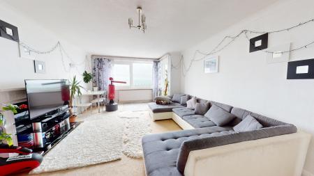 2 bedroom Flat for sale in Kingsway, Hove, BN3