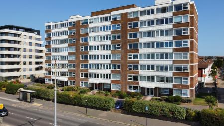 Kingsway, Hove, BN3